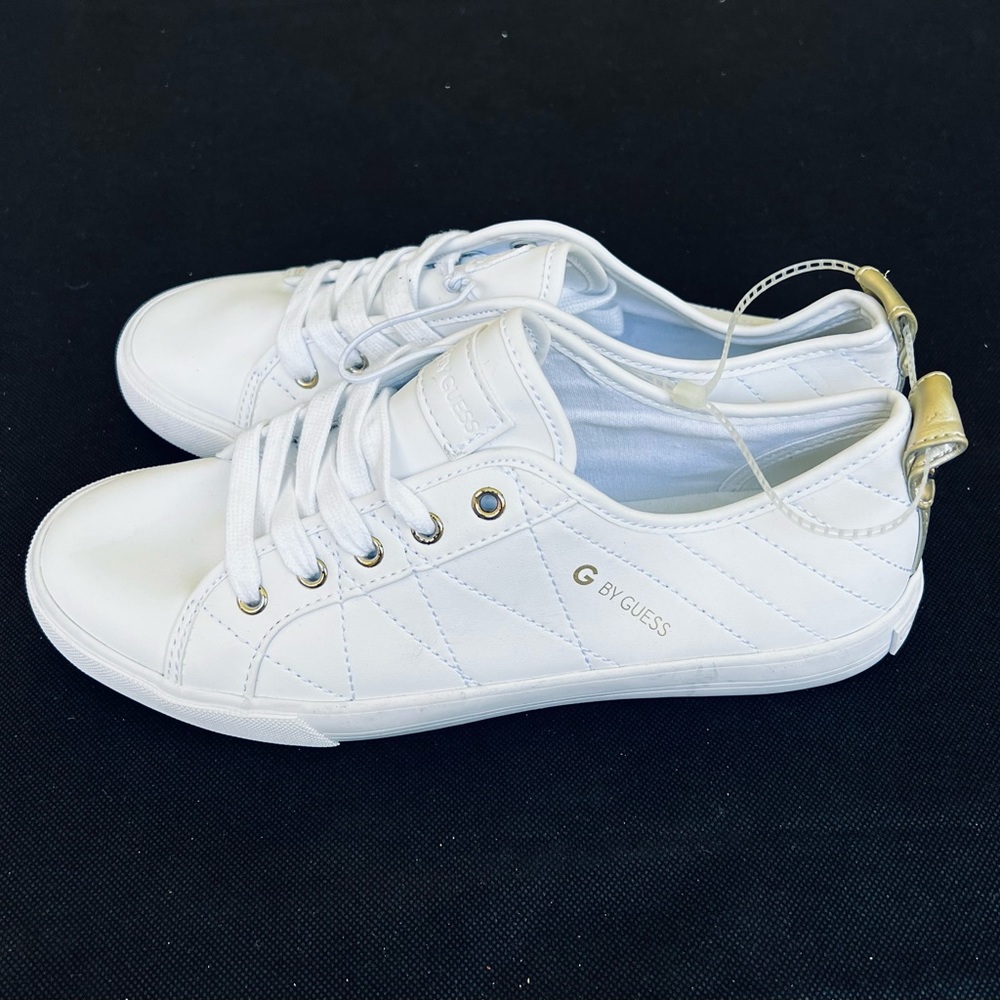 G by Guess White GGmortyn-R Tennis Shoes Size 8 - Brand New No Tag